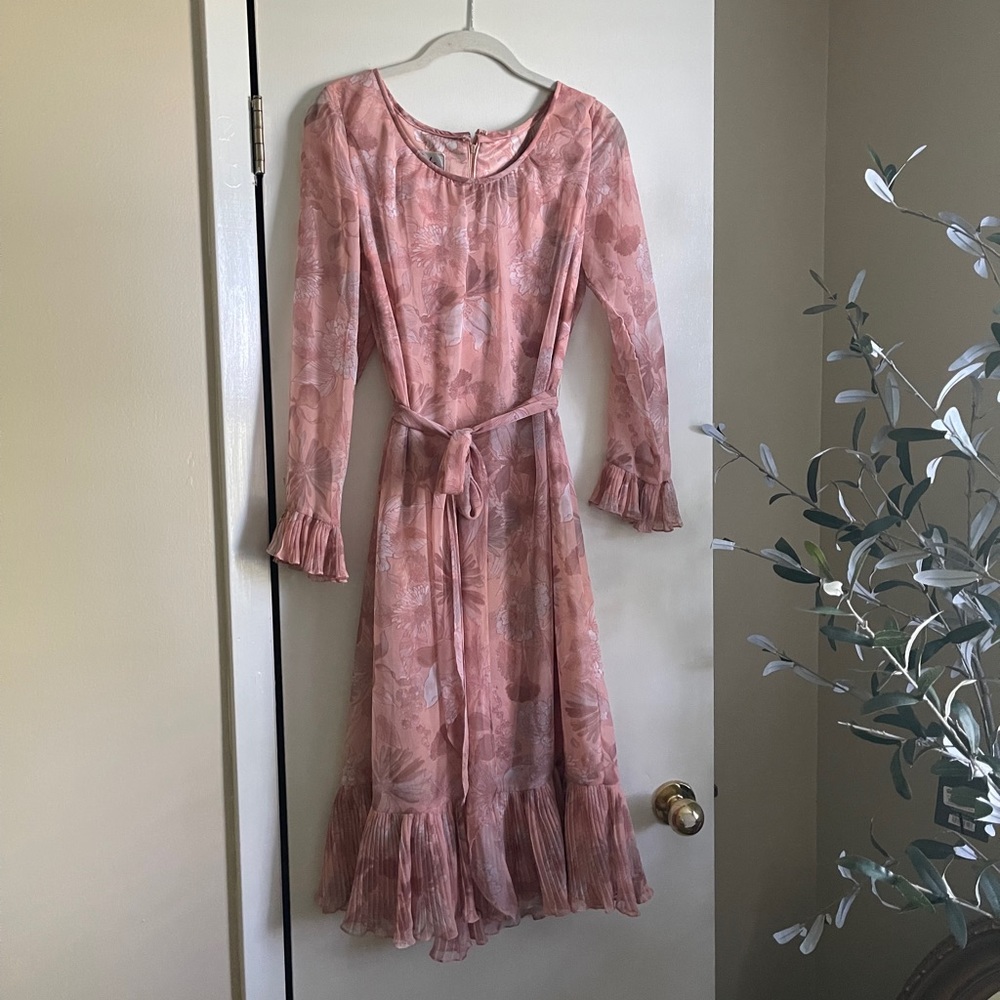 Vintage Pink Floral Dress With Pleated Hem